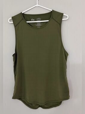 Zyia: Women’s Sleeveless Top (ptp approx 19in) -Size Large